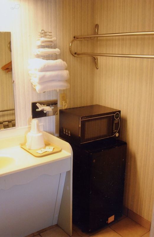 Hillcrest Inn & Suites 奥佐纳 客房 照片