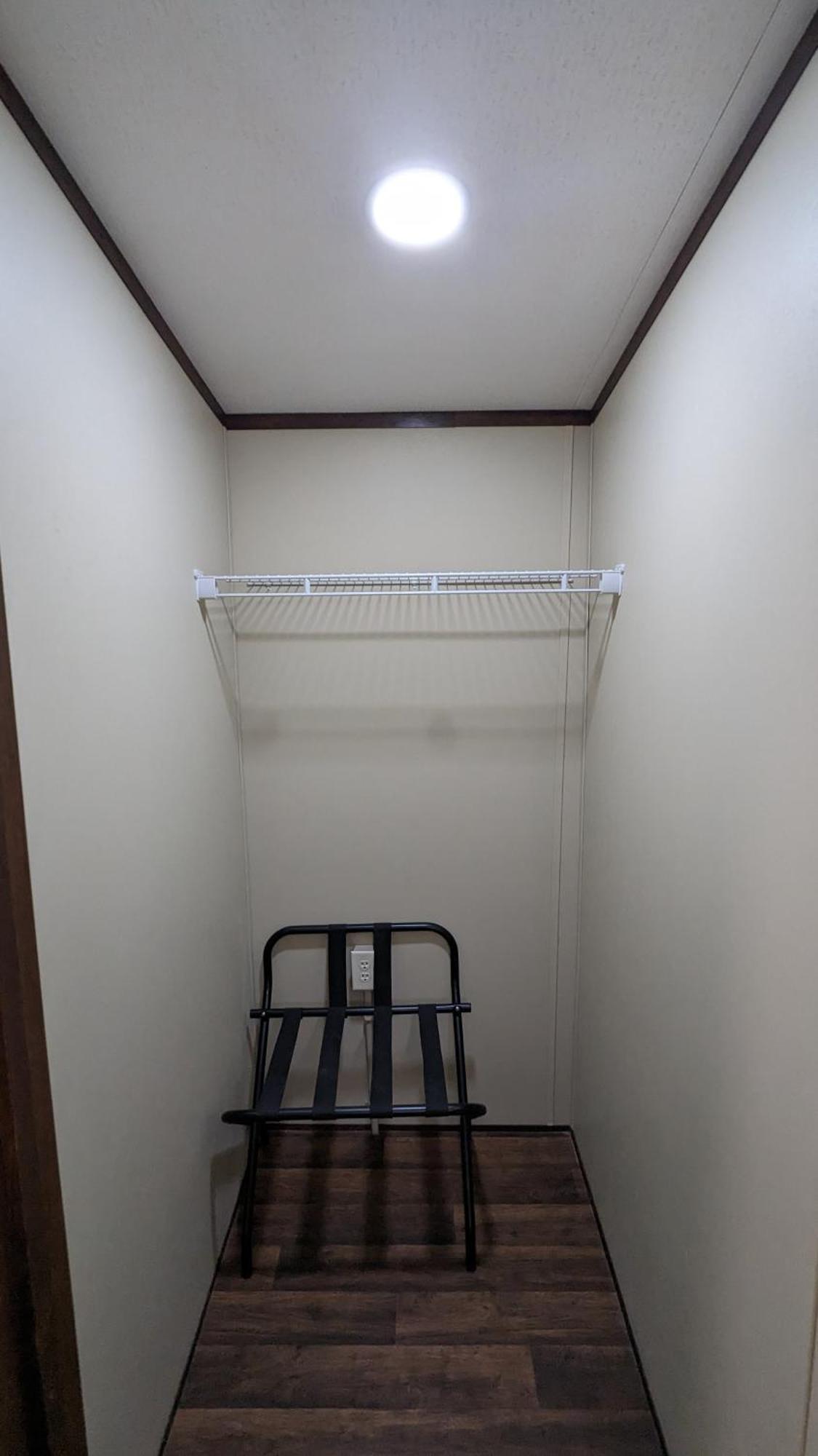 Hillcrest Inn & Suites 奥佐纳 外观 照片