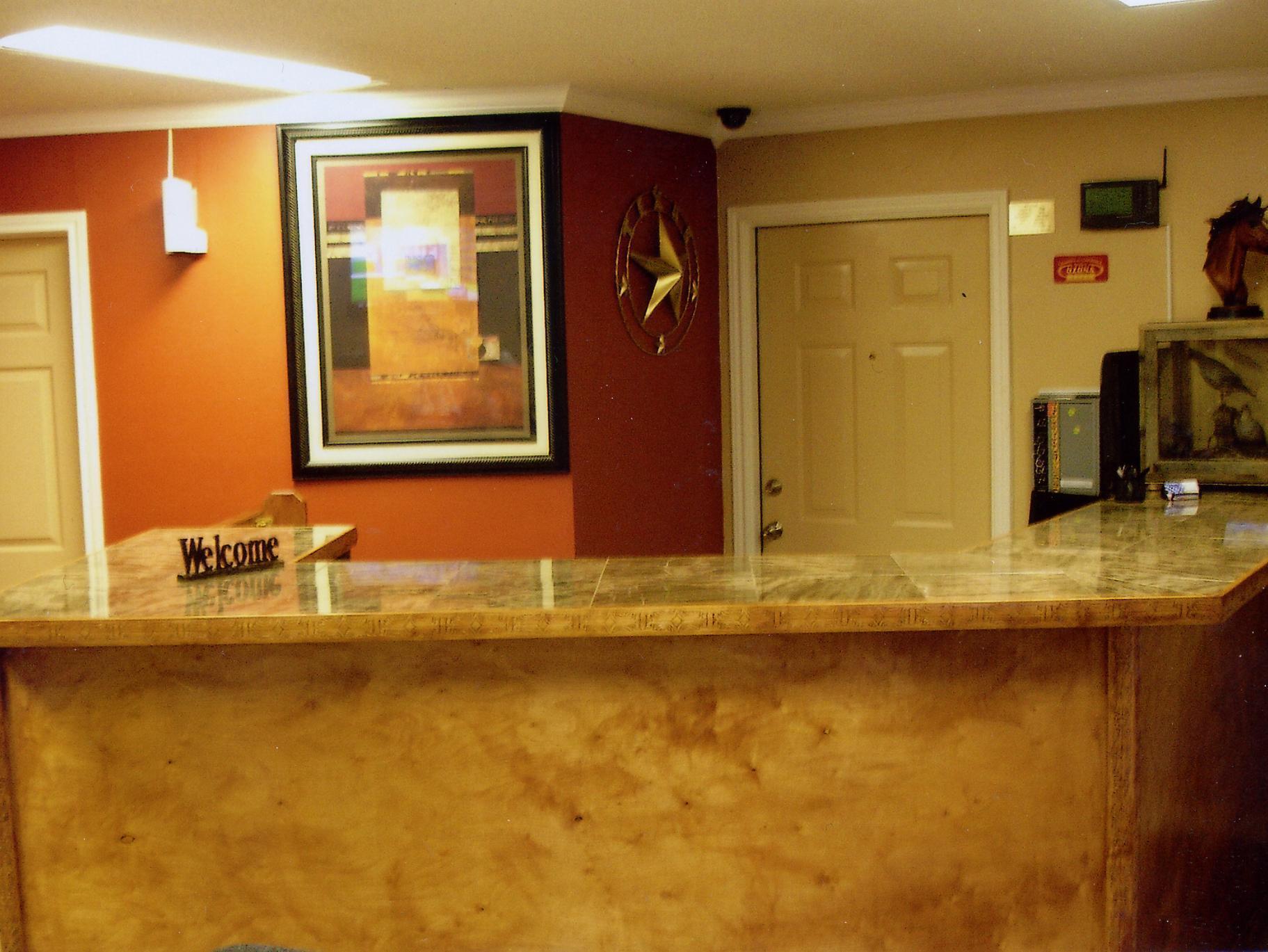 Hillcrest Inn & Suites 奥佐纳 外观 照片